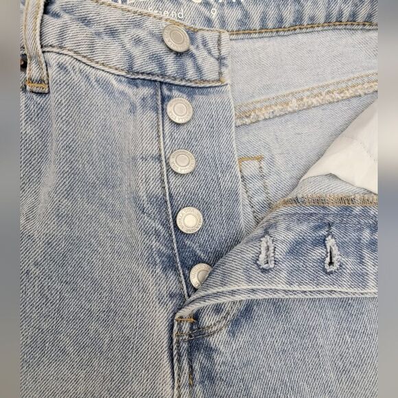 Vanilla Star Juniors Distressed 90's Boyfriend Jean Retro Button Fly Size 9 - Picture 5 of 16